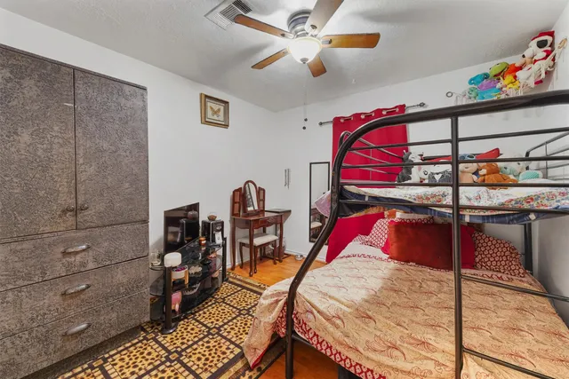 $315,000 | 501 Woodridge Drive, Conroe, TX 77306