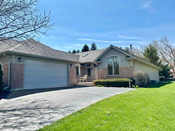 $375,000 | 11370 Lindbergh Lane, Poplar Grove, IL 61065