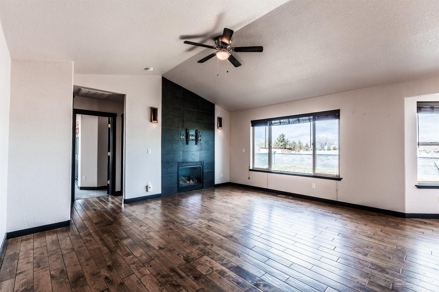 21540 Southwest Gift Road Bend, OR 97703 - Photo 9 of 24 Additional Photo