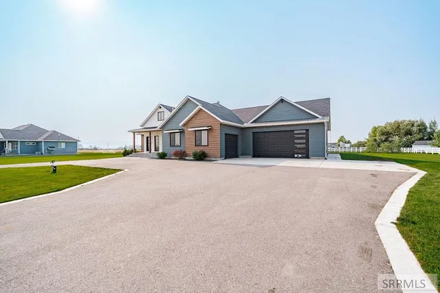 $774,900 | 853 East 1430 North, Shelley, ID 83274