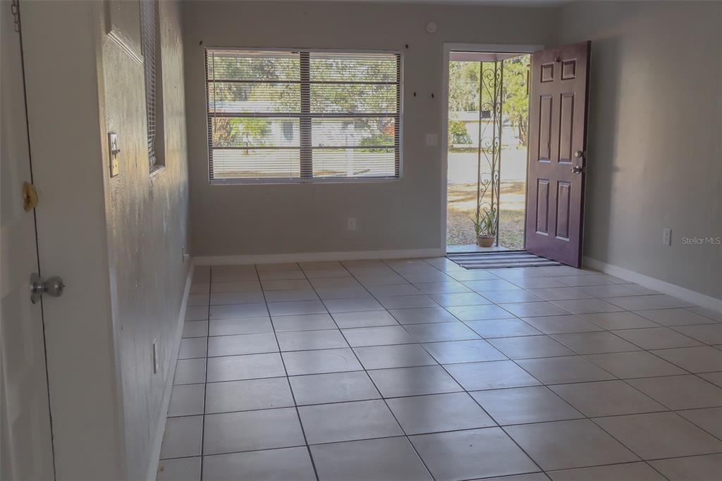 2708 Dixie Road Lakeland, FL 33801 - Photo 12 of 31 a view of an empty room with a window