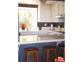 28186 Rey De Copas Lane Malibu, CA 90265 - Photo 8 of 23