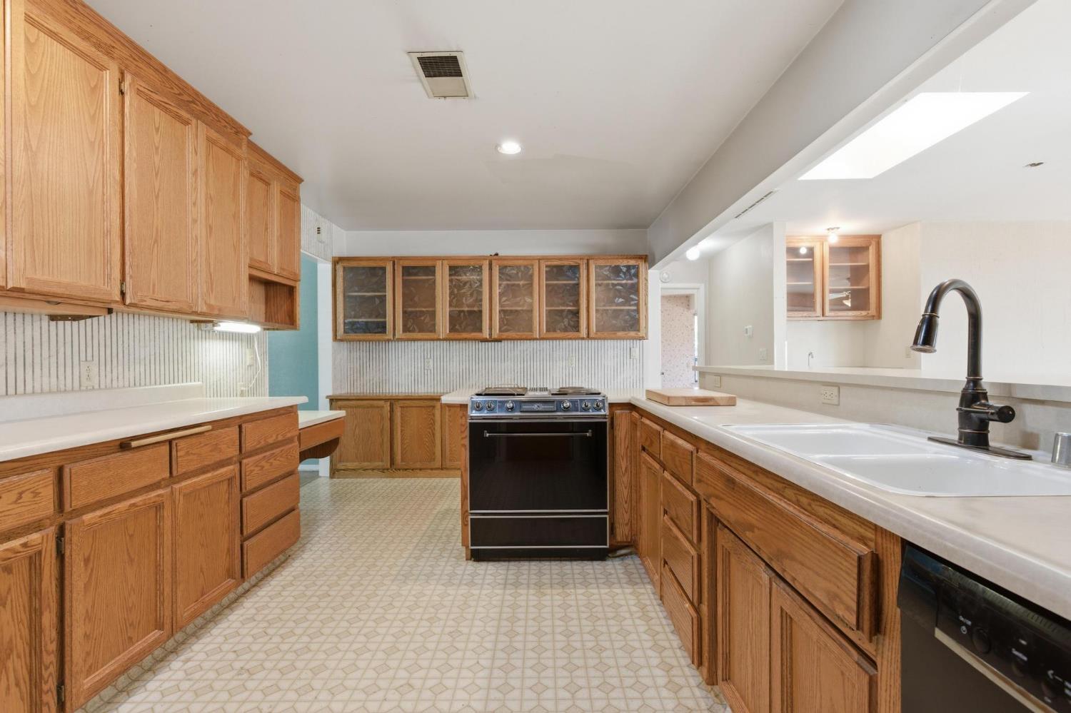 121 Lafayette Street Colusa, CA 95932 - Photo 11 of 37