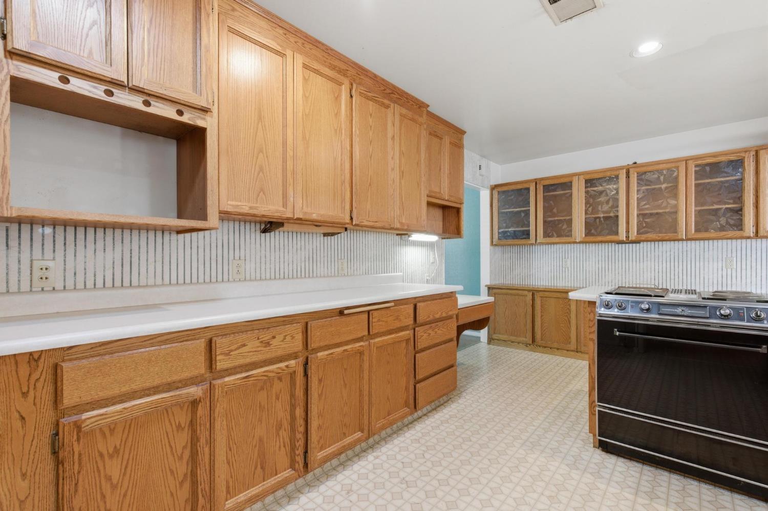 121 Lafayette Street Colusa, CA 95932 - Photo 12 of 37