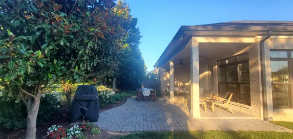 a view of outdoor space yard and living room