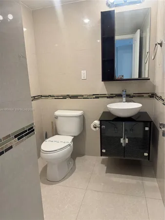 $3,700 | 19370 Collins Avenue, Unit 1520, Sunny Isles Beach, FL 33160