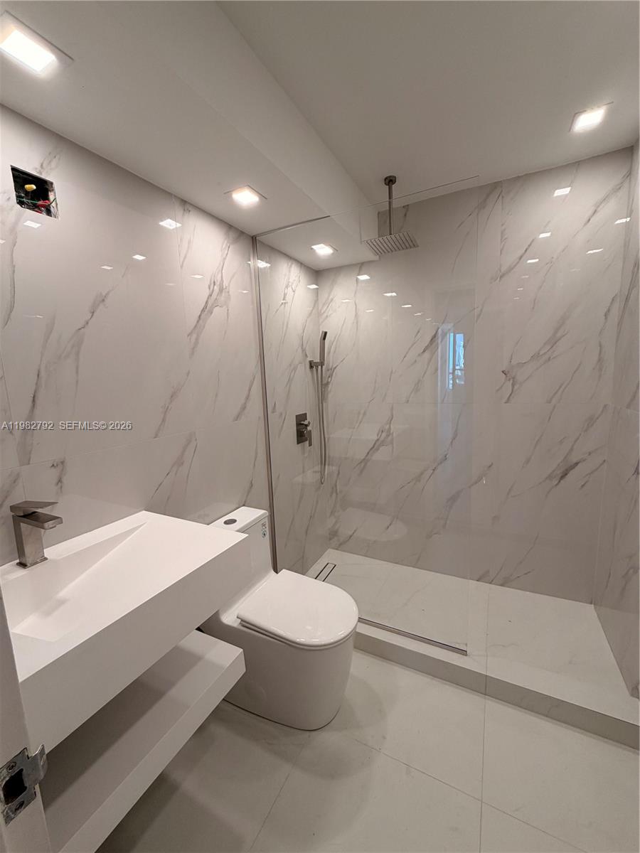 1500 Bay Road, Unit 1126S Miami Beach, FL 33139 - Photo 17 of 42 Guest B/under construction