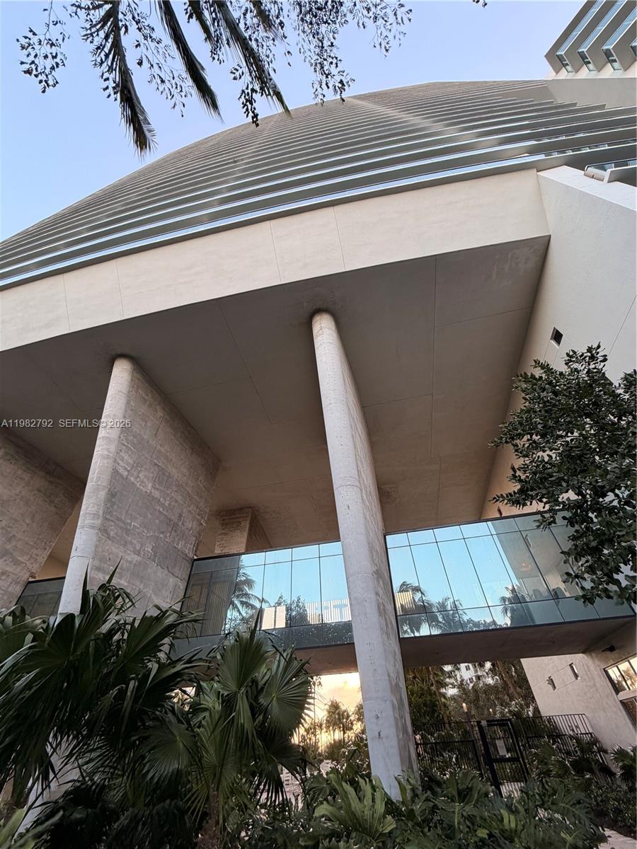 1500 Bay Road, Unit 1126S Miami Beach, FL 33139 - Photo 32 of 42