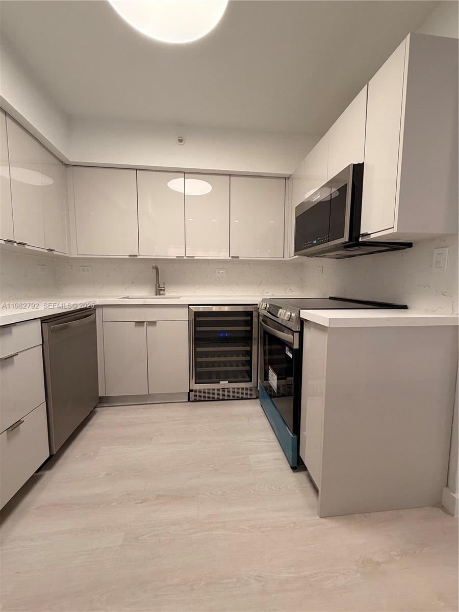 1500 Bay Road, Unit 1126S Miami Beach, FL 33139 - Photo 7 of 42 finished