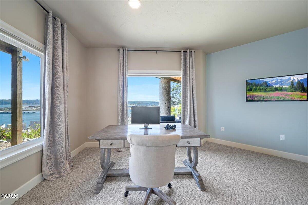 811 Southwest 12th Street Newport, OR 97365 - Photo 66 of 85