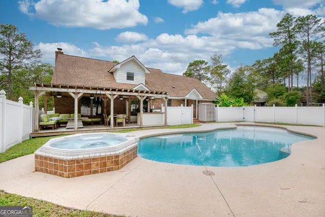 $348,900 | 5 Bracken Drive Southwest, Moultrie, GA 31768