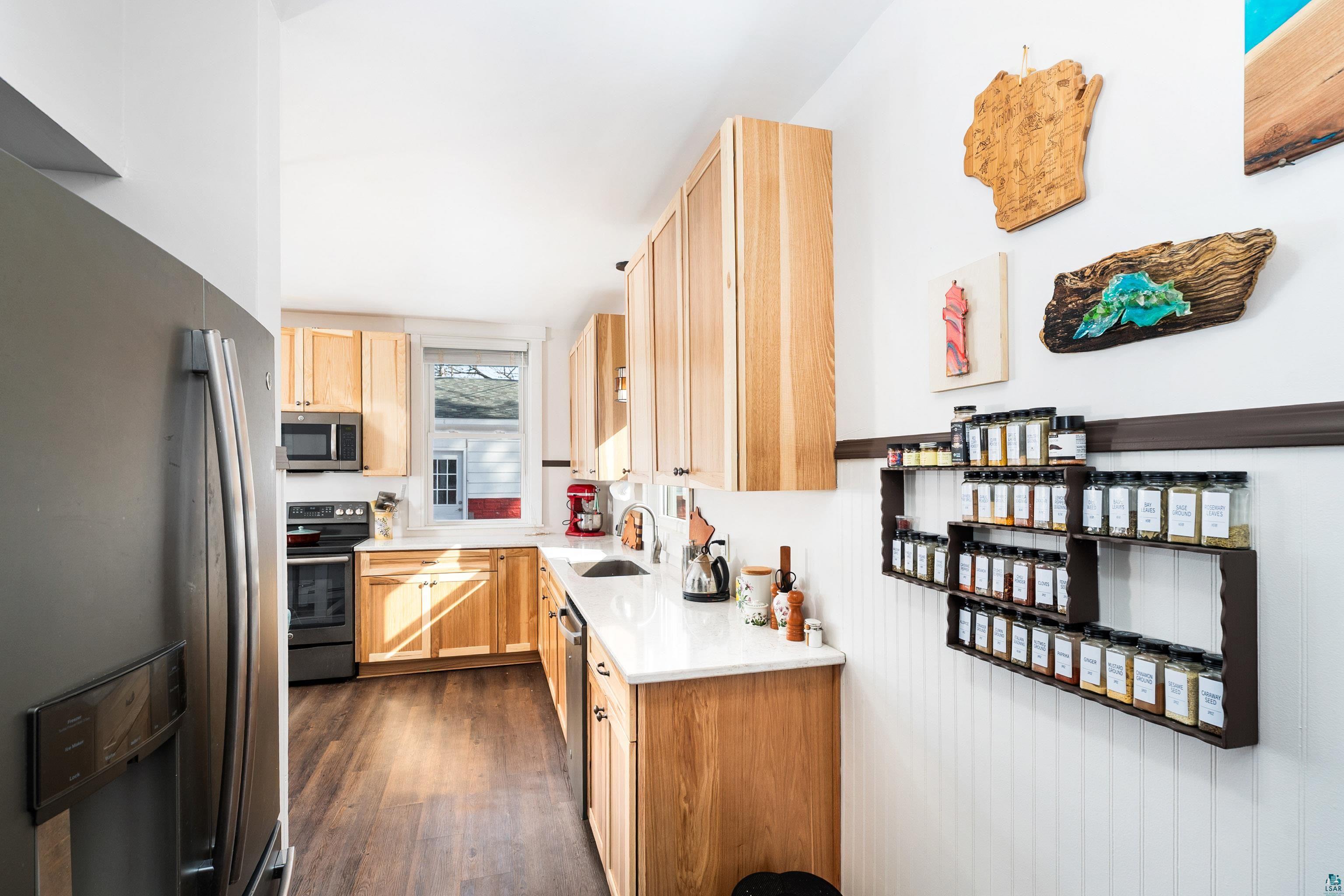 4315 Luverne Street Duluth, MN 55804 - Photo 22 of 60 Kitchen