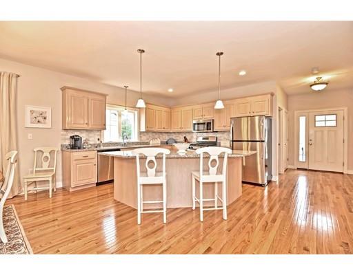 90 Eagle Brook Boulevard Wrentham, MA 02093 - Photo 6 of 30