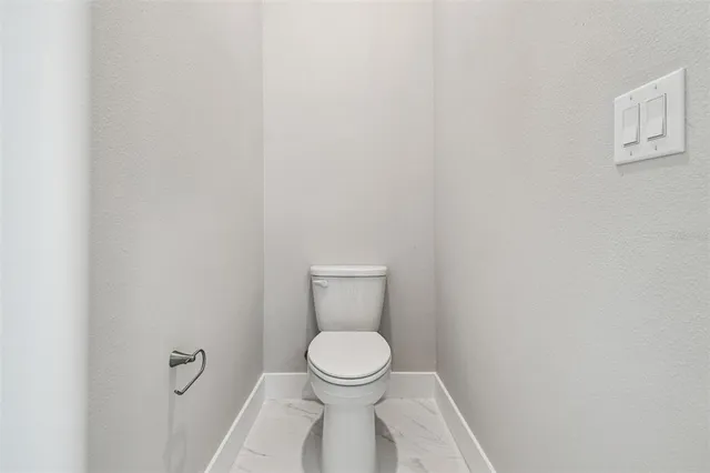 $549,990 | 7312 Donnybrook Lane, Sarasota, FL 34240