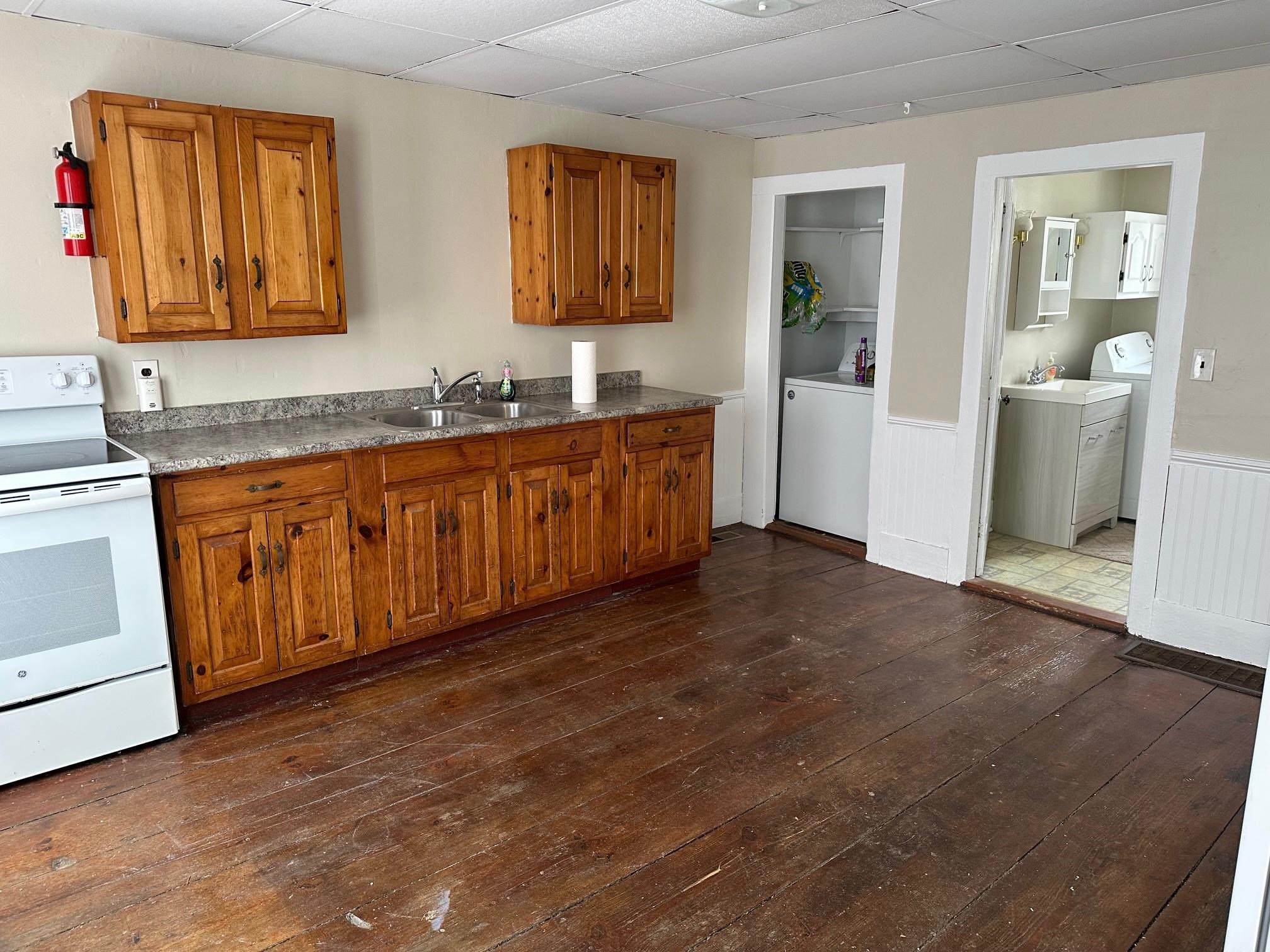 30-32 Main Street Bennington, NH 03442 - Photo 2 of 8