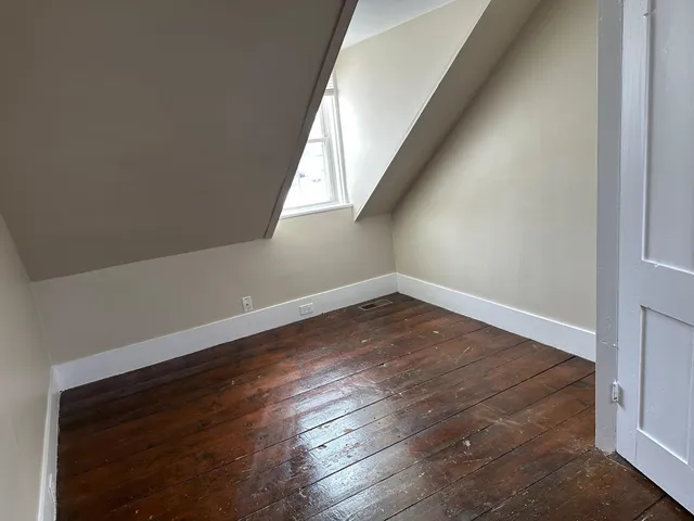 $1,750 | 30-32 Main Street, Bennington, NH 03442