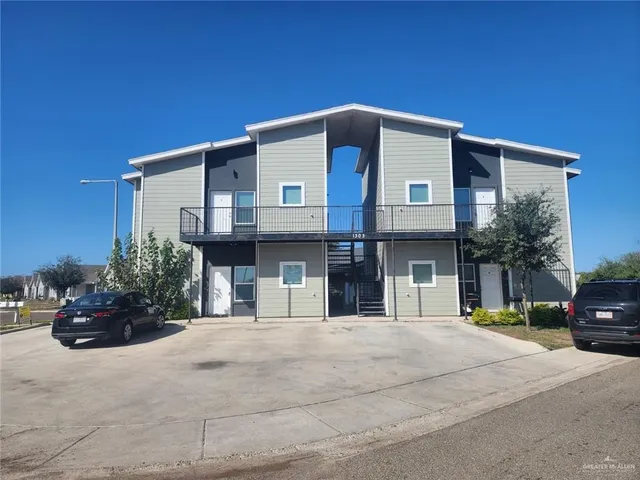 $900 | 1303 Quitaca Drive, Unit 4, Edinburg, TX 78541
