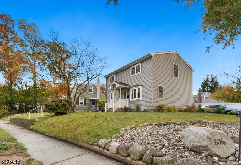 836 West Inman Avenue Rahway, NJ 07065 - Photo 2 of 20