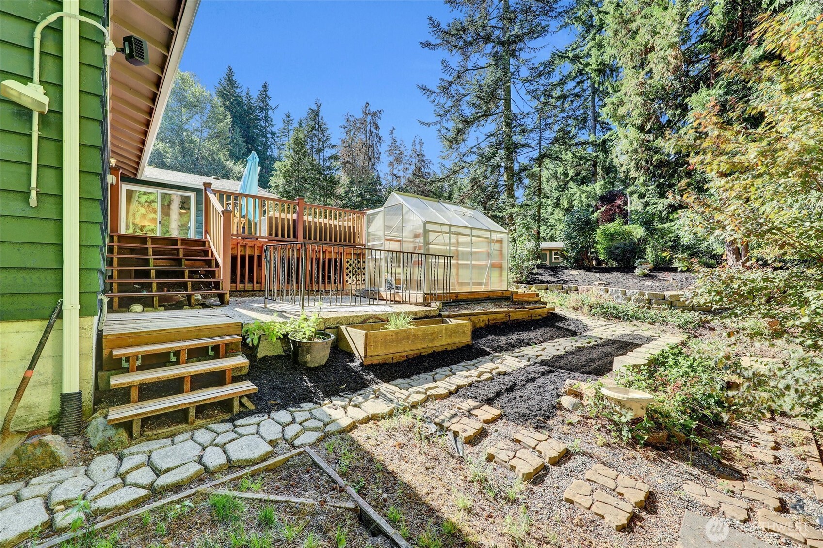 20915 West Richmond Road Bothell, WA 98021 - Photo 37 of 40 Gallery Image 37
