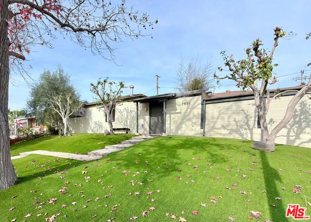 $6,500 | 7601 Kittyhawk Avenue, Los Angeles, CA 90045