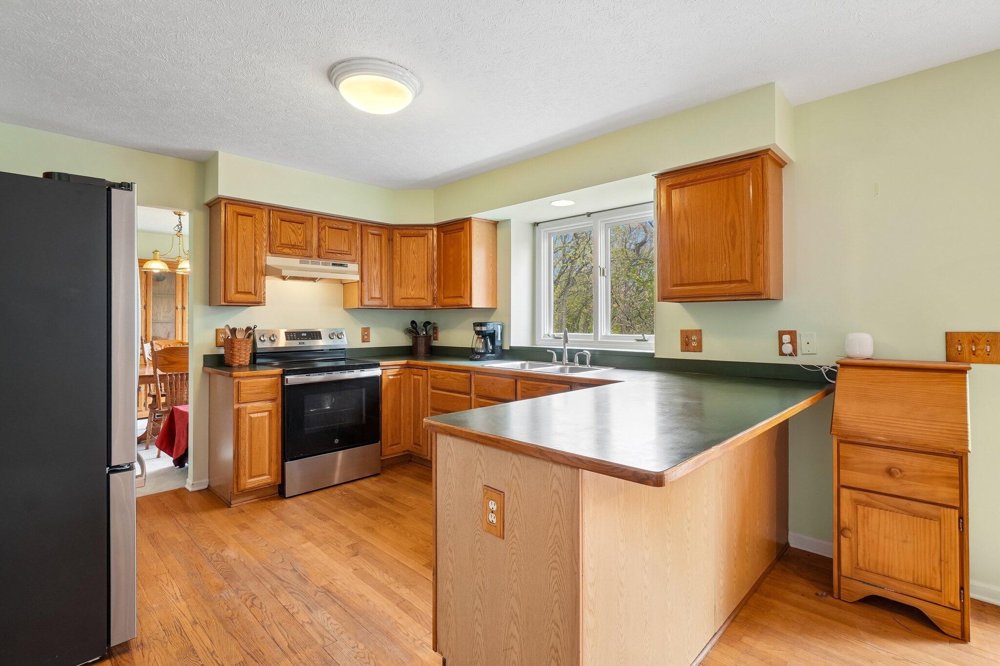 6338 Dalton Ridge Brighton, MI 48116 - Photo 15 of 44 17-web-or-mls-Dalton Rdg-S1605-017
