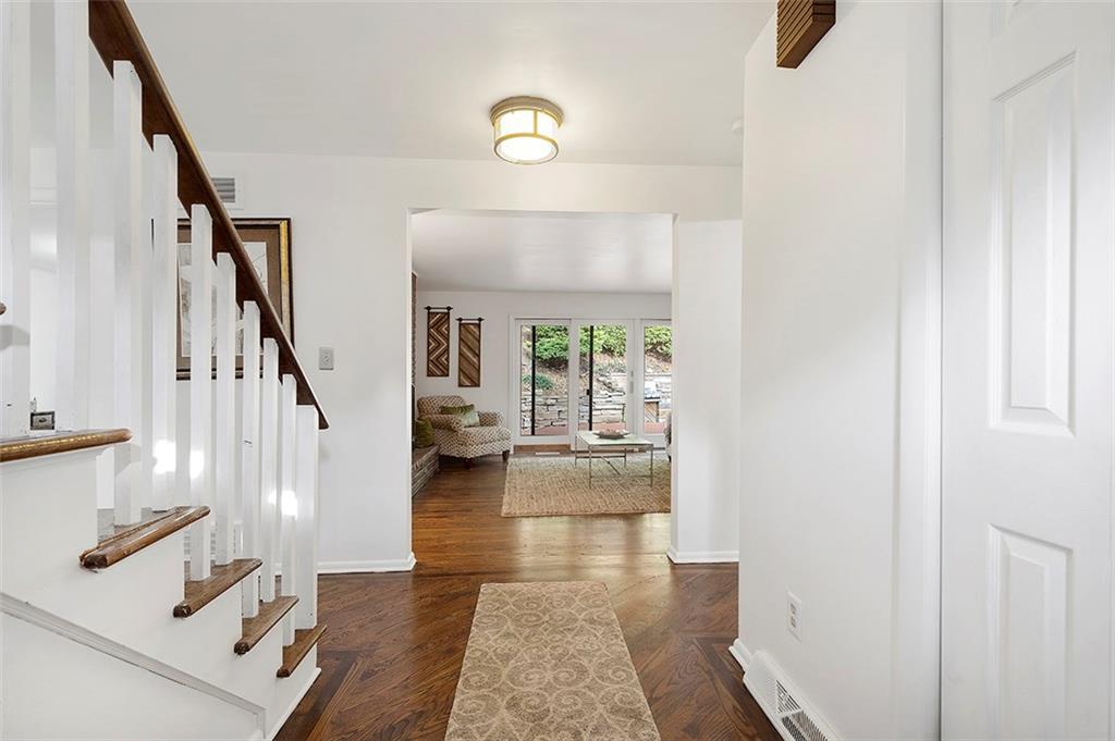 117 Walnut Ridge Drive Pittsburgh, PA 15238 - Photo 2 of 24 Gallery Image 2