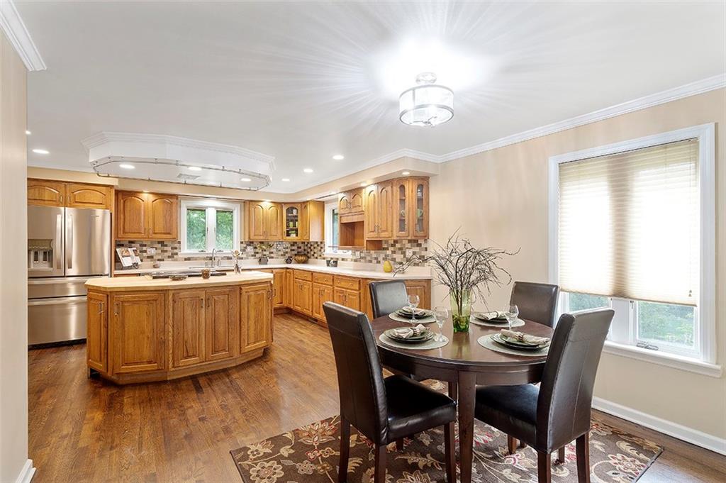 117 Walnut Ridge Drive Pittsburgh, PA 15238 - Photo 6 of 24 Gallery Image 6