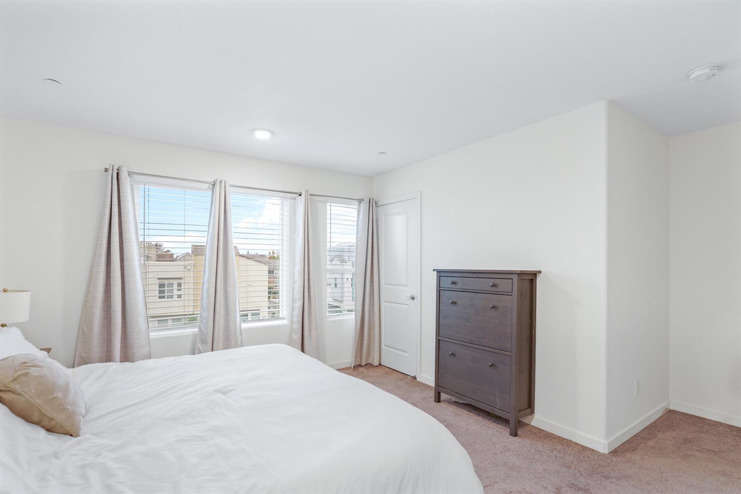 4174 Sally Ride Way Sacramento, CA 95834 - Photo 29 of 38