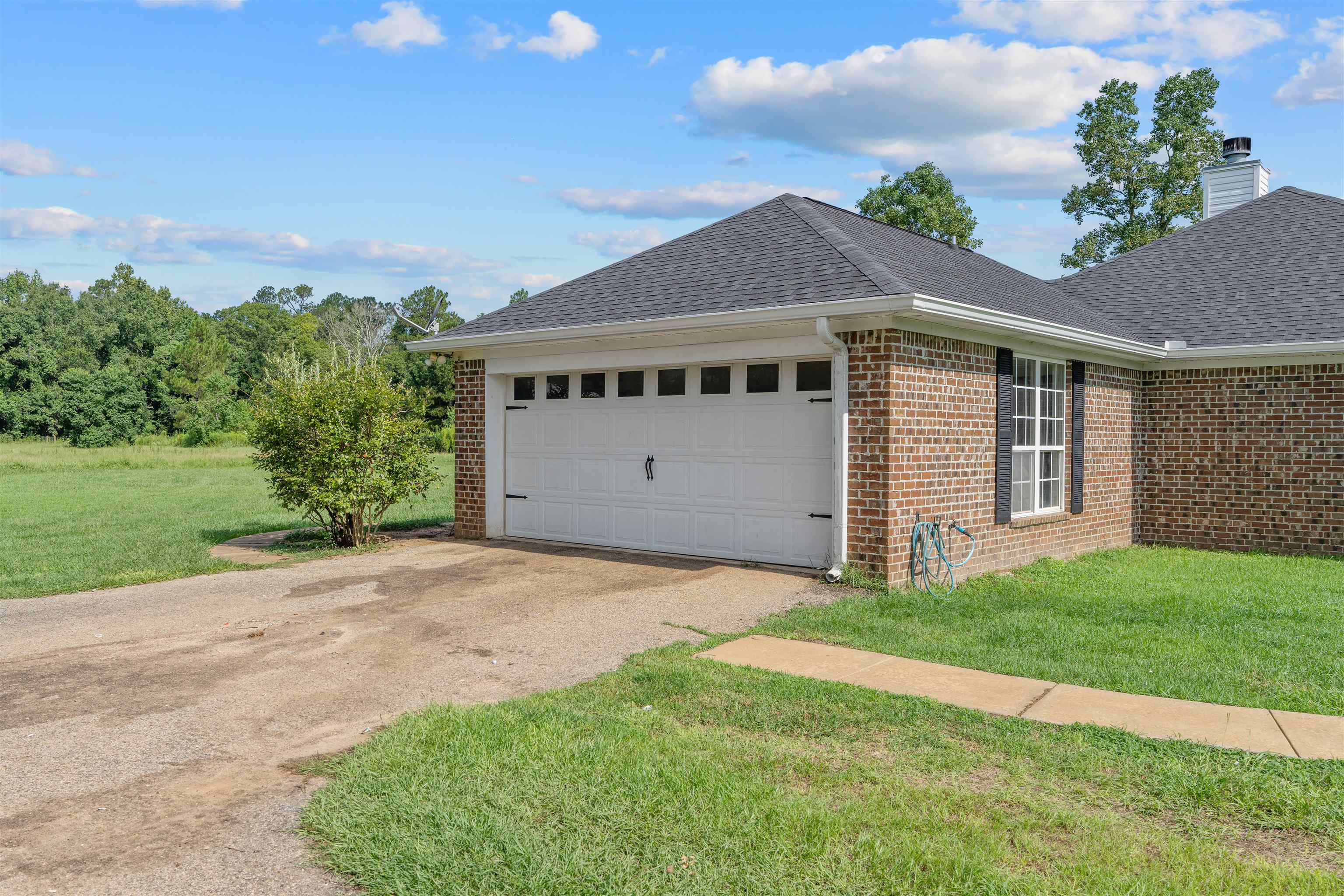 34711 Pond Road Stapleton, AL 36578 - Photo 4 of 38 Garage