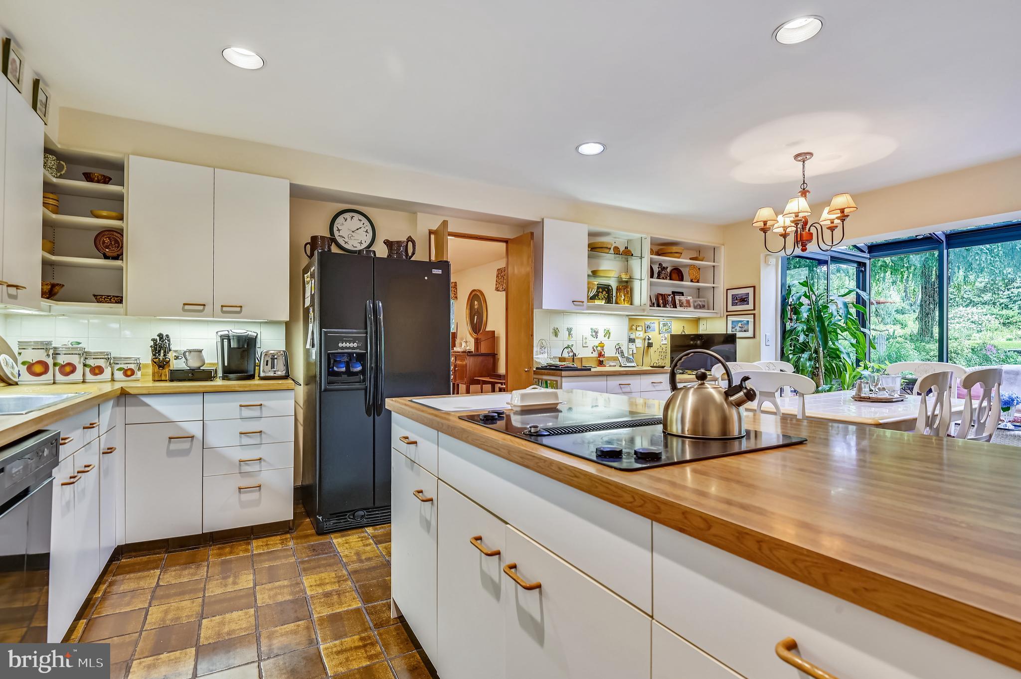 914 Rolandvue Road Baltimore, MD 21204 - Photo 13 of 45 Kitchen