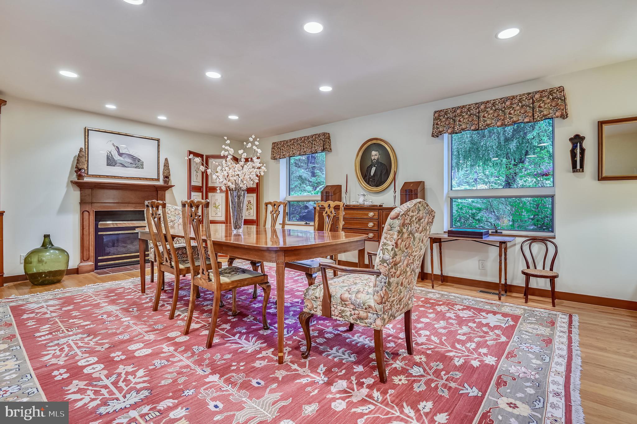 914 Rolandvue Road Baltimore, MD 21204 - Photo 23 of 45 Dining room