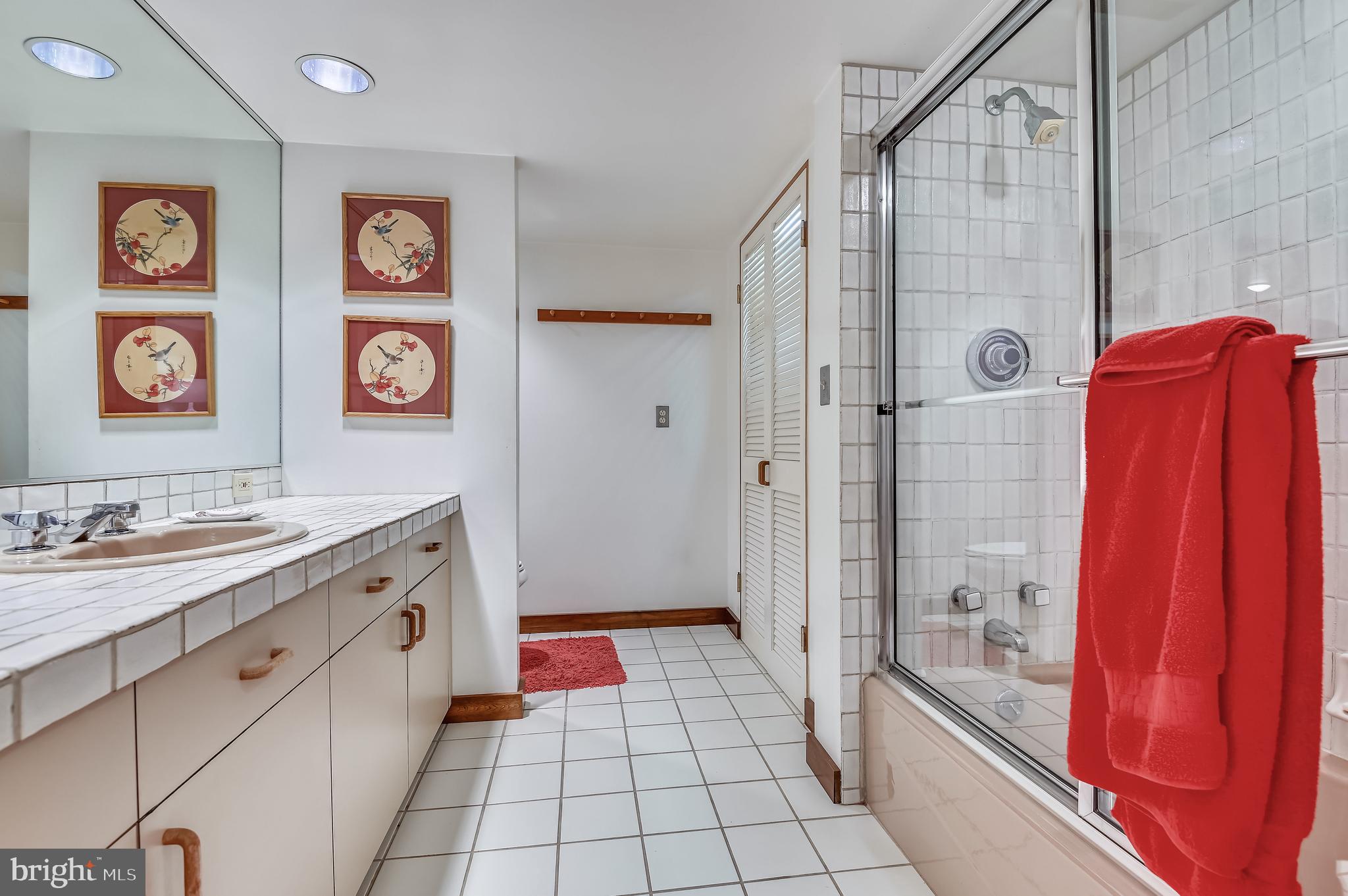 914 Rolandvue Road Baltimore, MD 21204 - Photo 41 of 45 Lower level ensuite bathroom