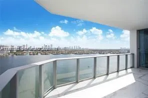 $10,000 | 17301 Biscayne Boulevard, Unit 2310, North Miami Beach, FL 33160
