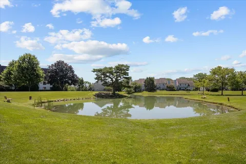 $249,000 | 13000 West Heiden Circle, Unit 3105, Lake Bluff, IL 60044