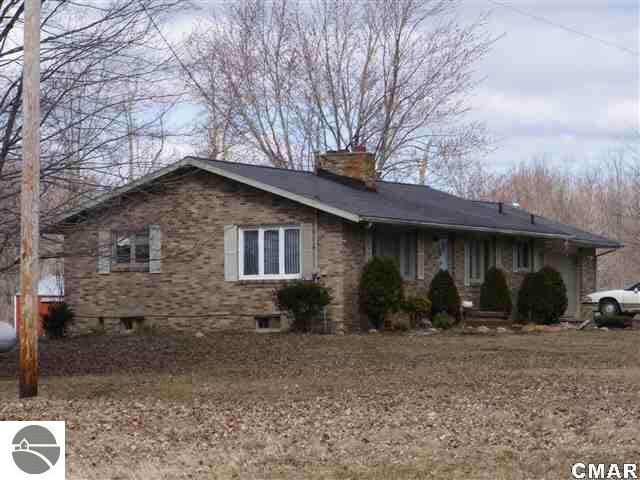 10270 Cedar Lake Road Fenwick, MI 48834 - Photo 1 of 14 1772031.JPG
