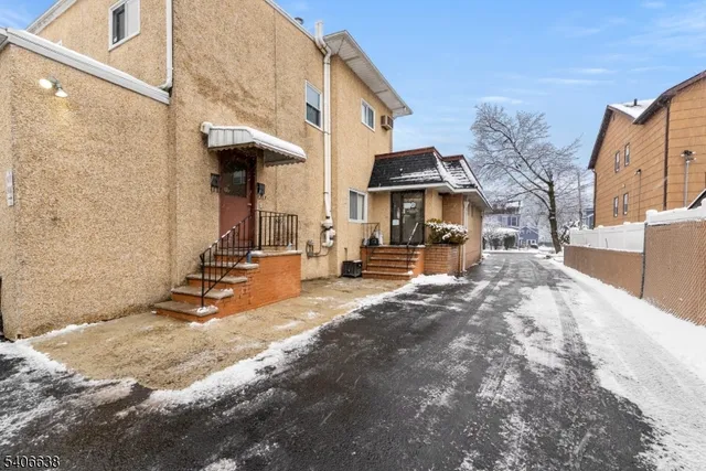 $1,750 | 301 Belleville Avenue, Unit 1, Bloomfield, NJ 07003