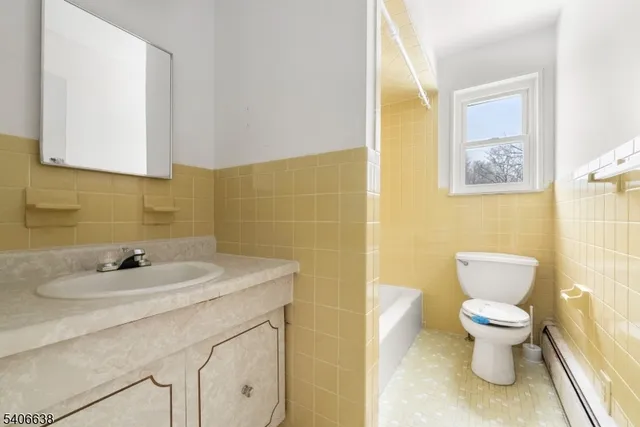 $1,750 | 301 Belleville Avenue, Unit 1, Bloomfield, NJ 07003