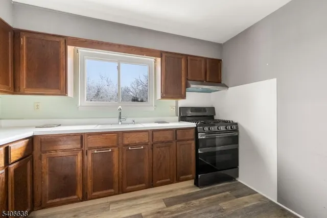 $1,750 | 301 Belleville Avenue, Unit 1, Bloomfield, NJ 07003