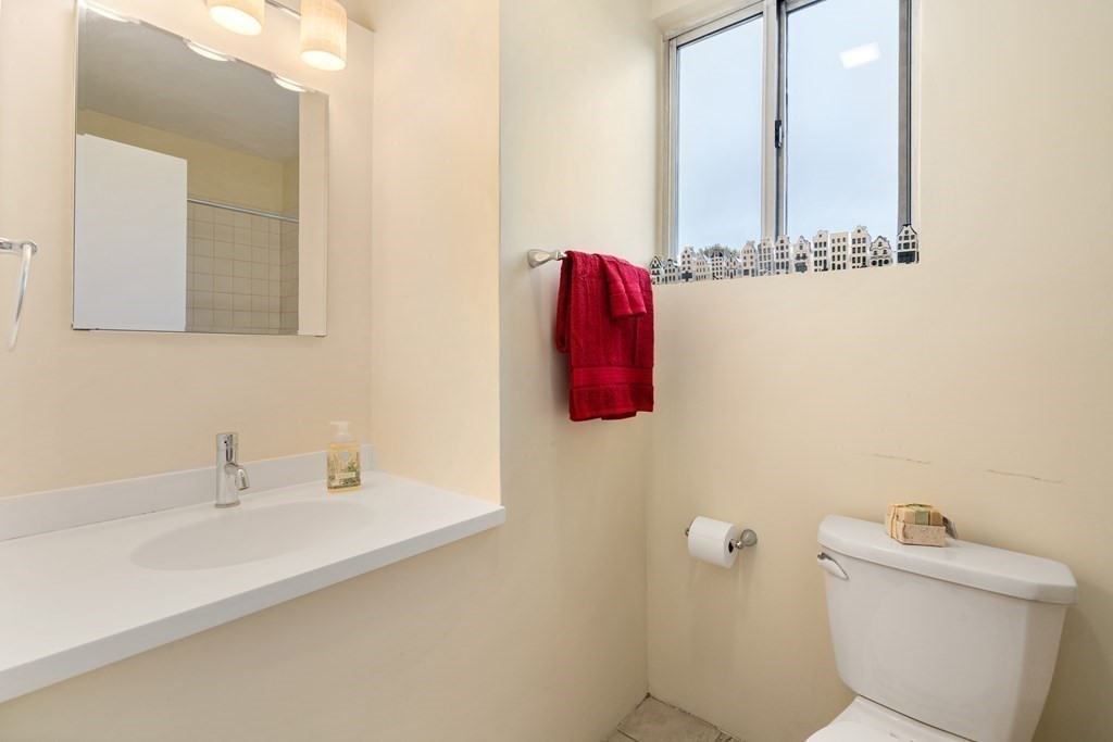 18 Ellery Square Cambridge, MA 02138 - Photo 12 of 28