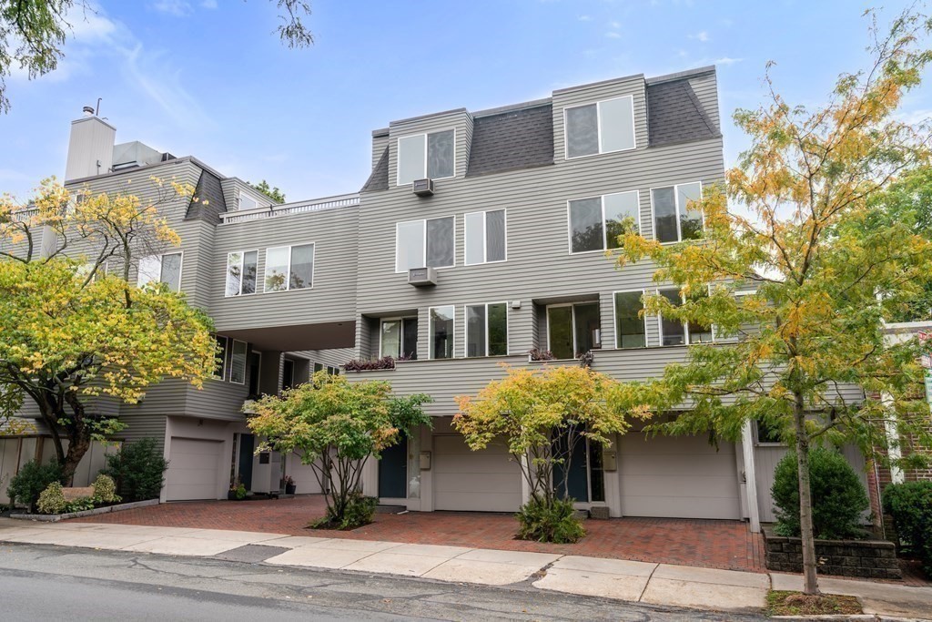 18 Ellery Square Cambridge, MA 02138 - Photo 22 of 28