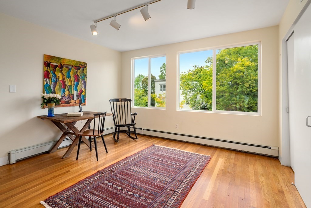 18 Ellery Square Cambridge, MA 02138 - Photo 9 of 28