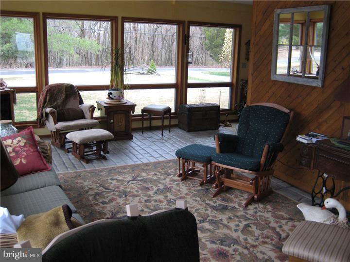 117 Mt Pleasant Road Sewell, NJ 08080 - Photo 2 of 19 Sun Room