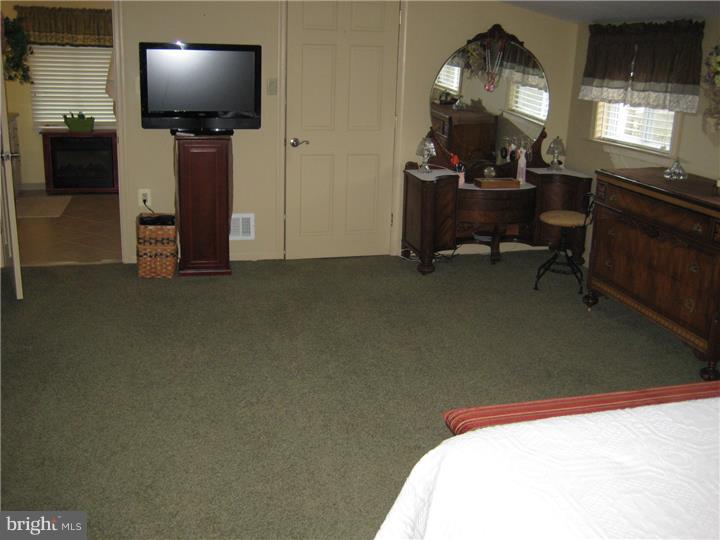 117 Mt Pleasant Road Sewell, NJ 08080 - Photo 11 of 19 Master Bedroom