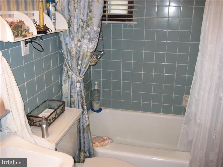 117 Mt Pleasant Road Sewell, NJ 08080 - Photo 13 of 19 Bathroom
