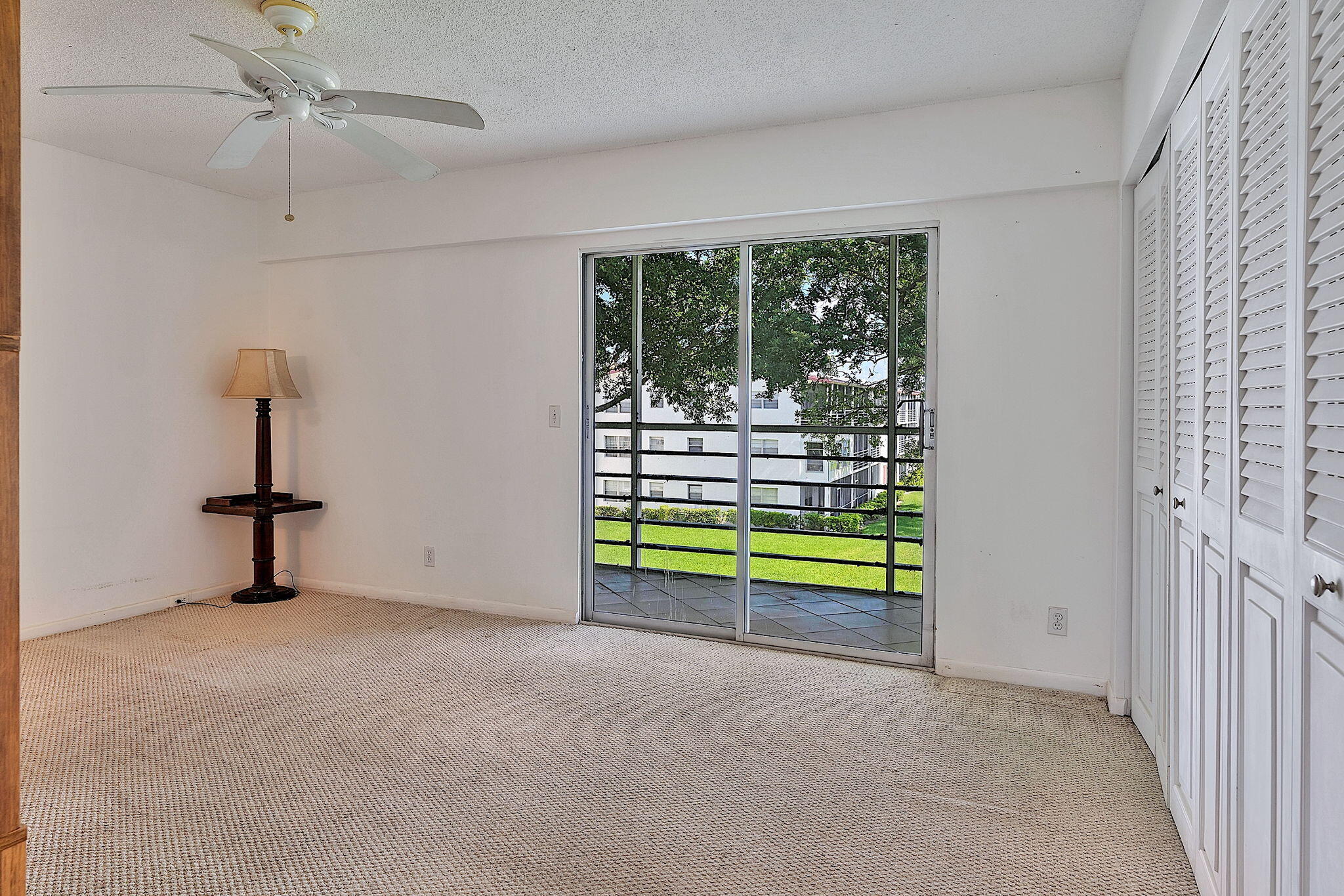 415 Fanshaw J, Unit 415 Boca Raton, FL 33434 - Photo 10 of 17 20-web-or-mls-415 - 066