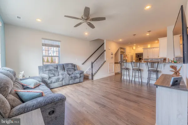 $399,999 | 7070 Executive Way, Frederick, MD 21703