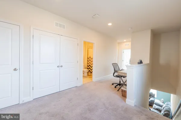 $399,999 | 7070 Executive Way, Frederick, MD 21703