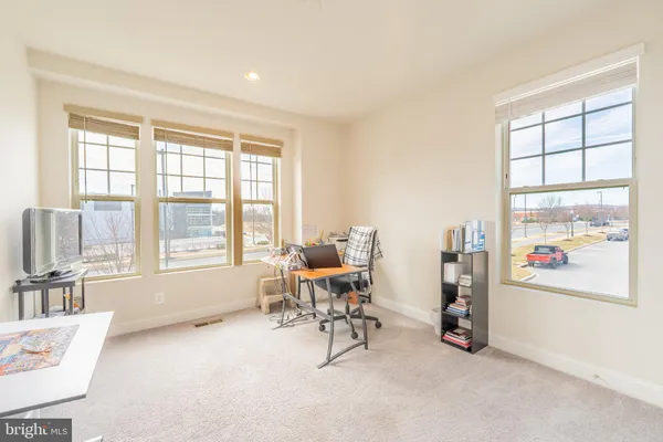 $399,999 | 7070 Executive Way, Frederick, MD 21703