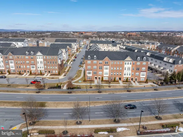 $399,999 | 7070 Executive Way, Frederick, MD 21703