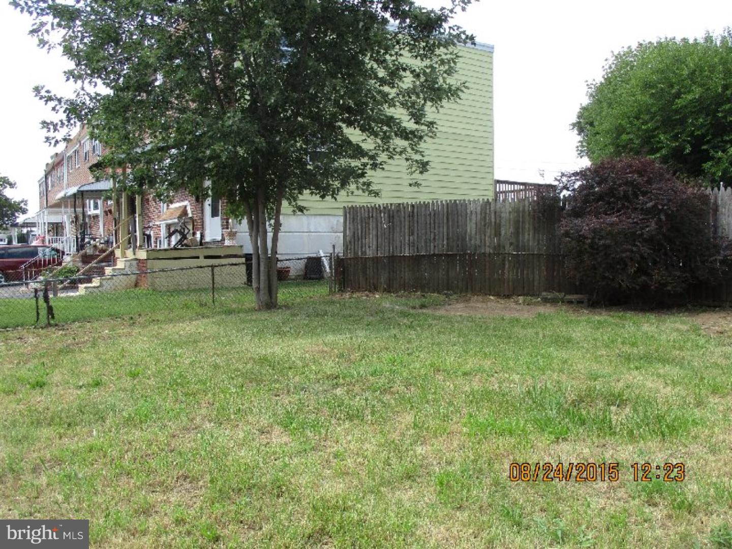 3218 Holly Road Philadelphia, PA 19154 - Photo 3 of 10